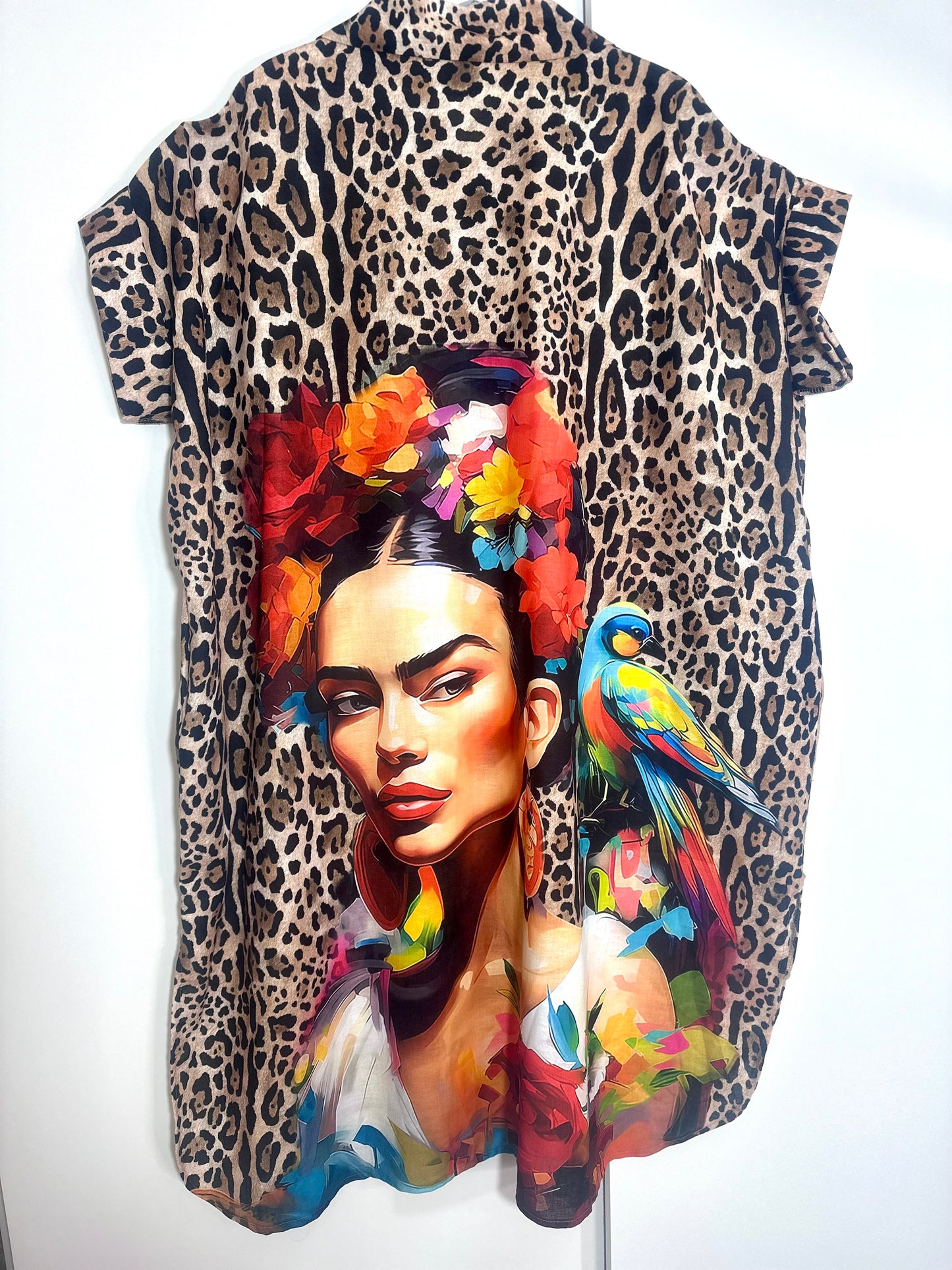 Frida Kahlo and Parrot Print Dress - Made in Italy (One Size Fits Up to 22/2XL)